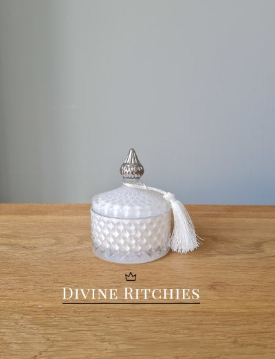 White Diamond Fresh Linen Candle